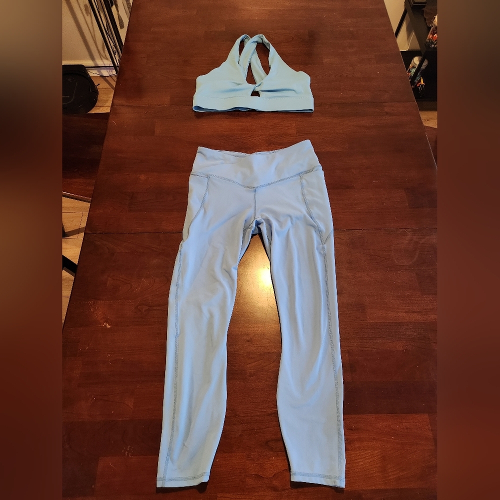 PureLuxe Fabletics Aqua Leggings And Bralette Set